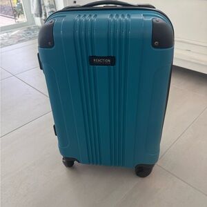 Kenneth Cole teal carry on suitcase